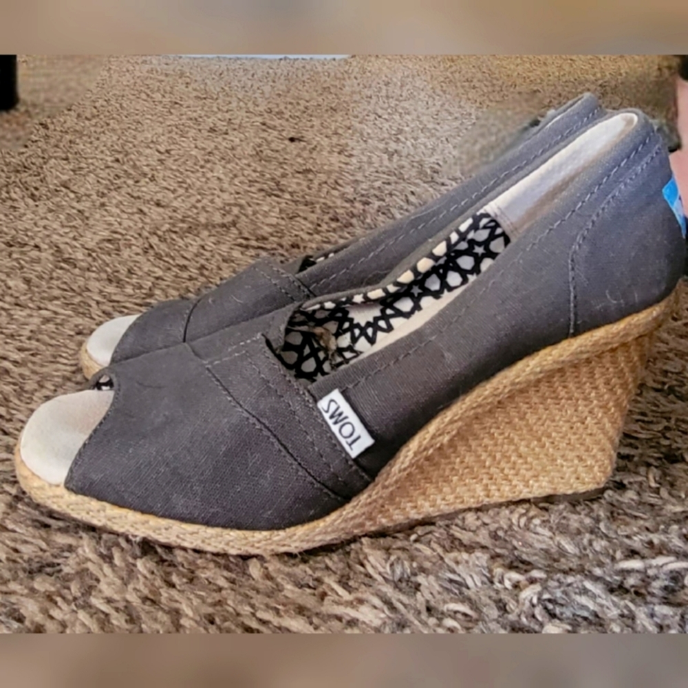 Tom's Wedges